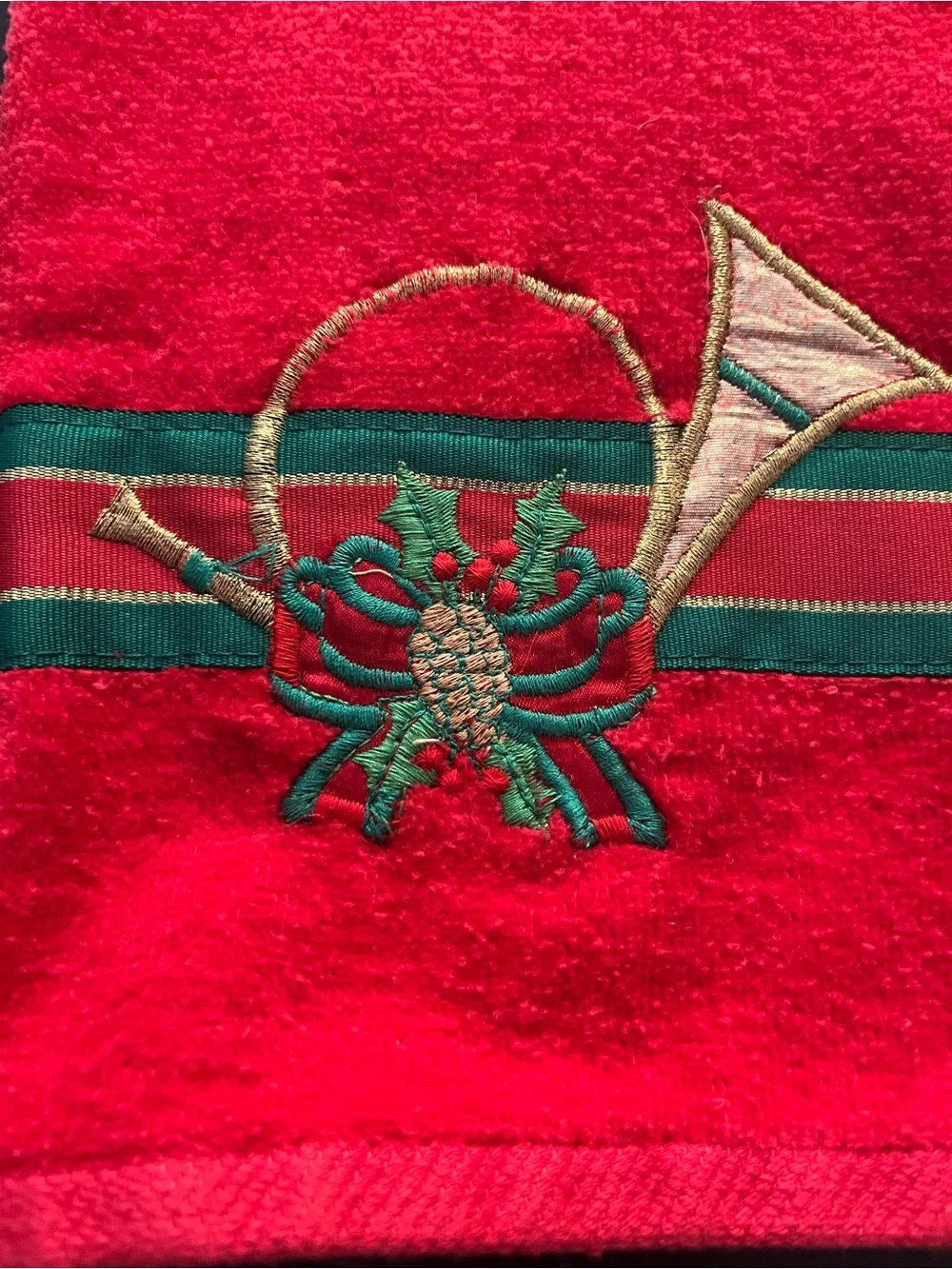 Vintage Jillian Rose Christmas Hand Towels Set 2 French Horn Holly Embroidered